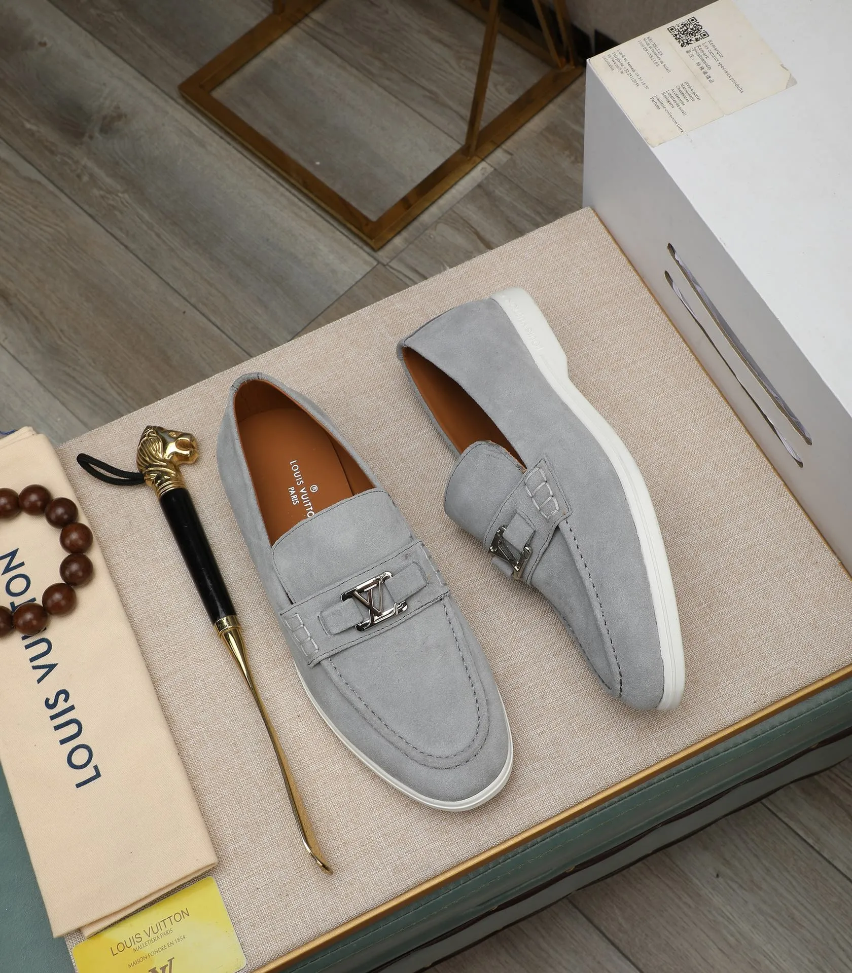 Men's shoes 💰520 📛📛【LOUIS VUITTON】Louis Vuitton 2024 official website synchronized new products 👟Milan fashion catwalk style 🇰🇾🇰🇾LV family logo, celebrity style, a must-have for fashionistas ⚠️First-layer calfskin ➕Genuine leather lining ➕Official website original version special outsole 👞Number 38-44